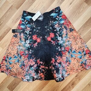 Bebe Cotton Blend Black Floral Detailed Print Flared Skirt Size 4 NWT Vintage